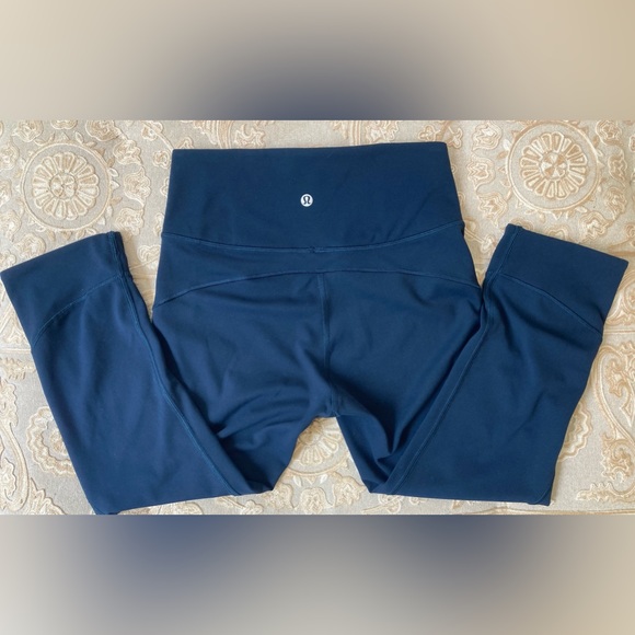 Lululemon In Movement Crop *Everlux 19* Leggings Midnight Navy -size 6 - Picture 10 of 16
